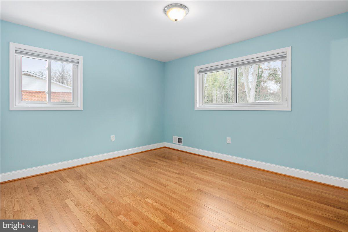 8711 MILLBROOK PL, ALEXANDRIA, Virginia 22309, 5 Bedrooms Bedrooms, ,3 BathroomsBathrooms,Residential,For sale,8711 MILLBROOK PL,VAFX2287698 MLS # VAFX2287698