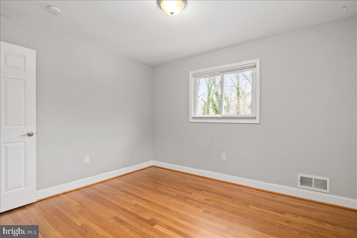 8711 MILLBROOK PL, ALEXANDRIA, Virginia 22309, 5 Bedrooms Bedrooms, ,3 BathroomsBathrooms,Residential,For sale,8711 MILLBROOK PL,VAFX2287698 MLS # VAFX2287698