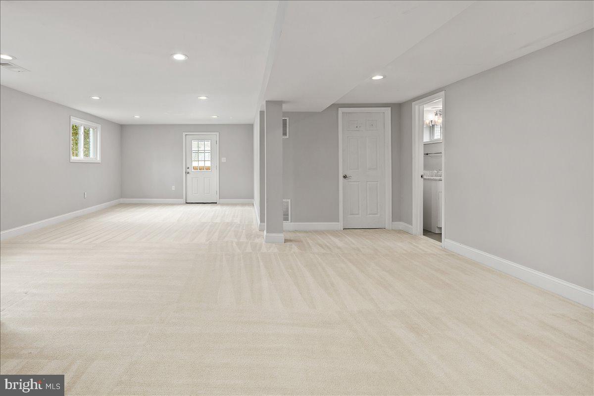 8711 MILLBROOK PL, ALEXANDRIA, Virginia 22309, 5 Bedrooms Bedrooms, ,3 BathroomsBathrooms,Residential,For sale,8711 MILLBROOK PL,VAFX2287698 MLS # VAFX2287698