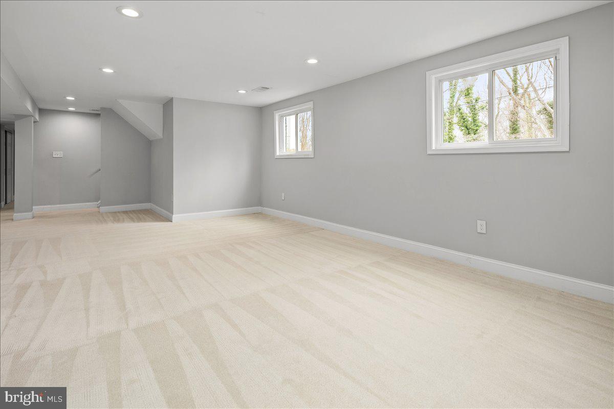 8711 MILLBROOK PL, ALEXANDRIA, Virginia 22309, 5 Bedrooms Bedrooms, ,3 BathroomsBathrooms,Residential,For sale,8711 MILLBROOK PL,VAFX2287698 MLS # VAFX2287698