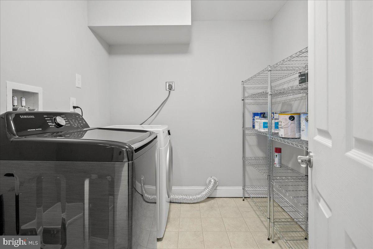 8711 MILLBROOK PL, ALEXANDRIA, Virginia 22309, 5 Bedrooms Bedrooms, ,3 BathroomsBathrooms,Residential,For sale,8711 MILLBROOK PL,VAFX2287698 MLS # VAFX2287698