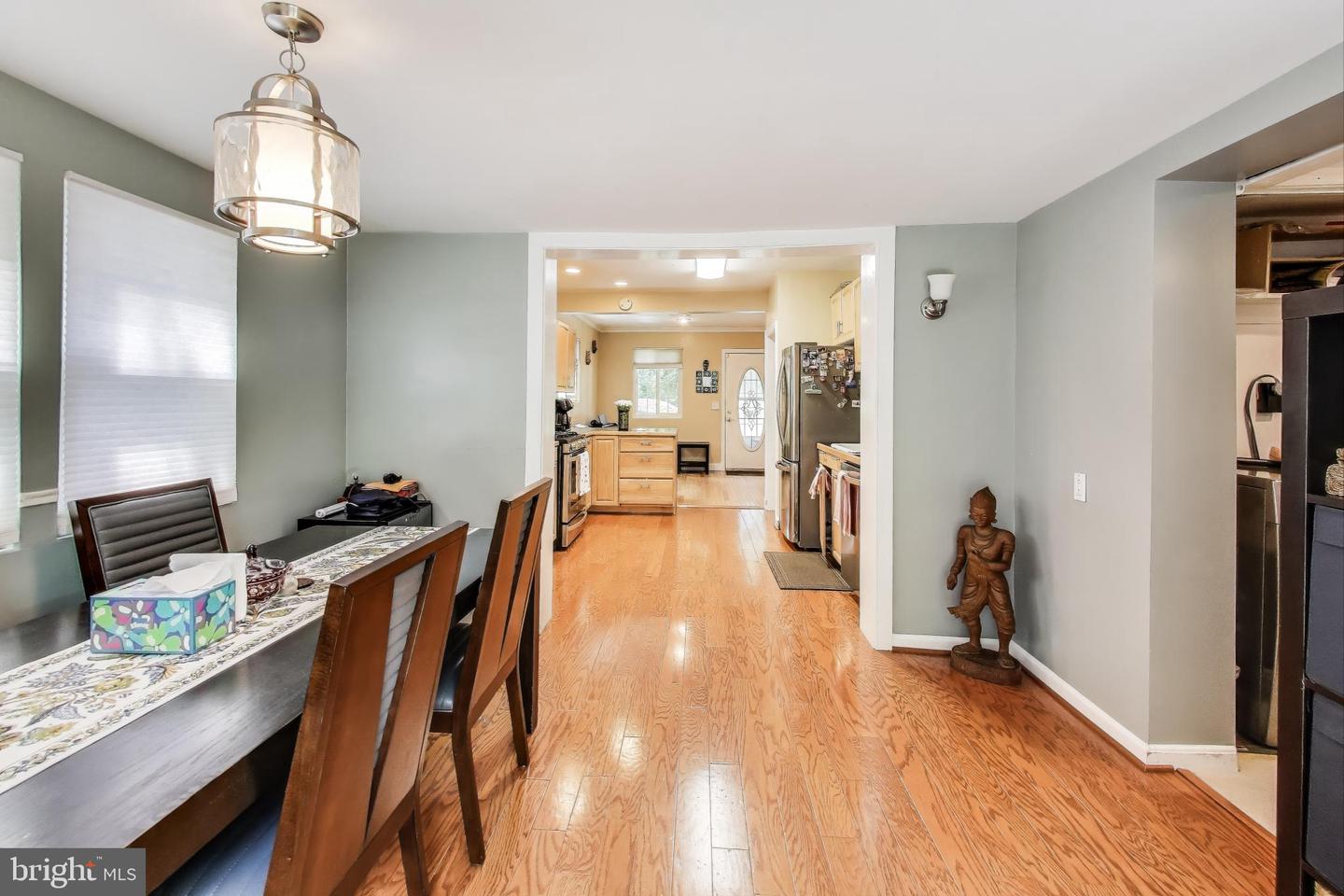 6703 HALLWOOD AVE, FALLS CHURCH, Virginia 22046, 3 Bedrooms Bedrooms, ,2 BathroomsBathrooms,Residential,For sale,6703 HALLWOOD AVE,VAFX2291848 MLS # VAFX2291848