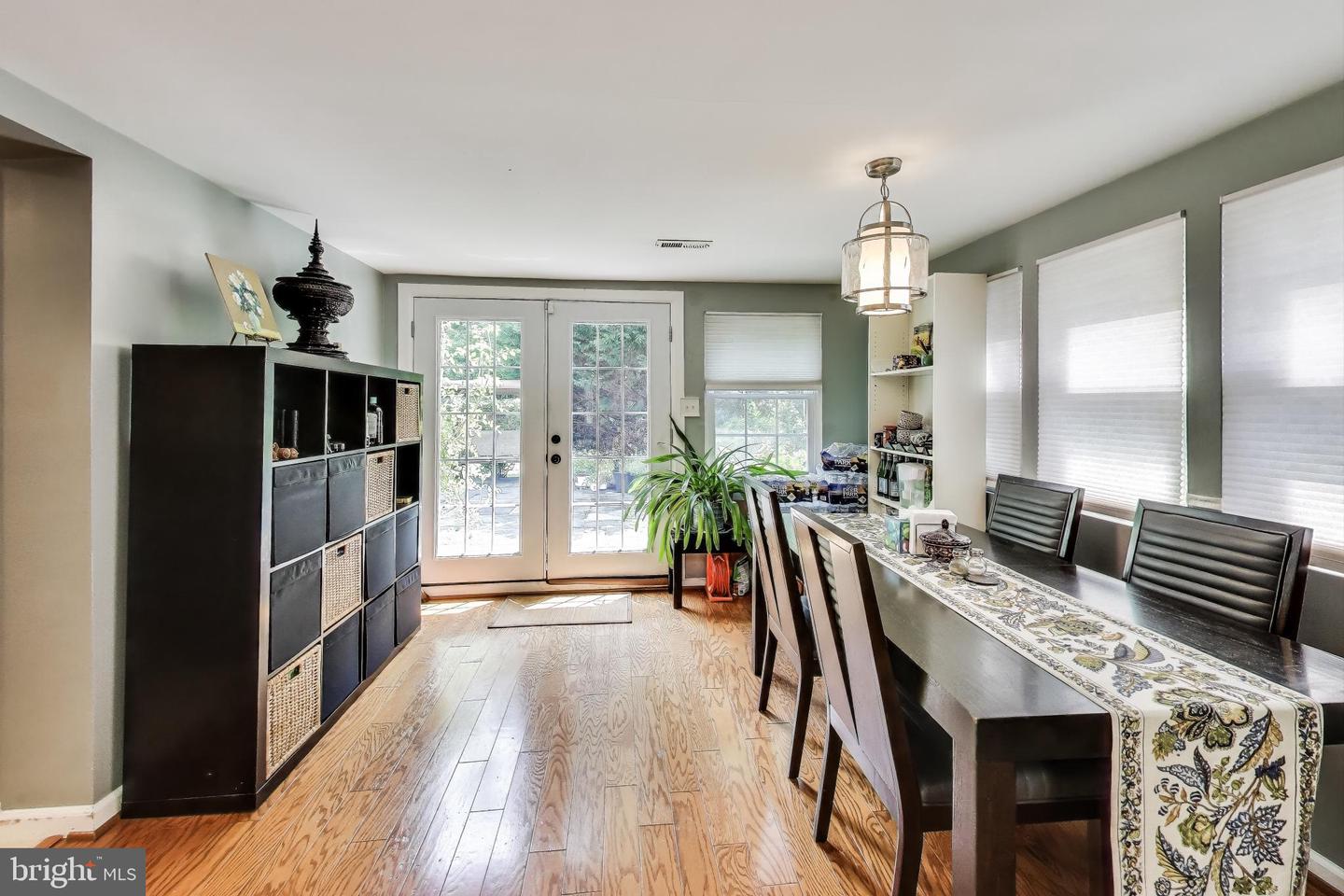 6703 HALLWOOD AVE, FALLS CHURCH, Virginia 22046, 3 Bedrooms Bedrooms, ,2 BathroomsBathrooms,Residential,For sale,6703 HALLWOOD AVE,VAFX2291848 MLS # VAFX2291848