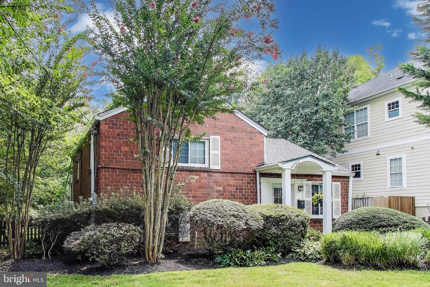 6703 HALLWOOD AVE, FALLS CHURCH, Virginia 22046, 3 Bedrooms Bedrooms, ,2 BathroomsBathrooms,Residential,For sale,6703 HALLWOOD AVE,VAFX2291848 MLS # VAFX2291848