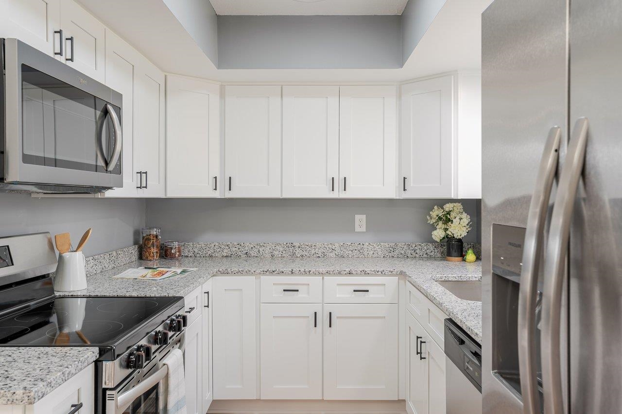 24 LA SALLE DR, GROTTOES, Virginia 24441, 3 Bedrooms Bedrooms, ,2 BathroomsBathrooms,Residential,24 LA SALLE DR,674065 MLS # 674065