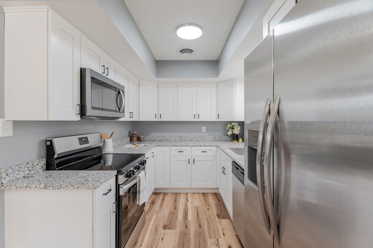 24 LA SALLE DR, GROTTOES, Virginia 24441, 3 Bedrooms Bedrooms, ,2 BathroomsBathrooms,Residential,24 LA SALLE DR,674065 MLS # 674065