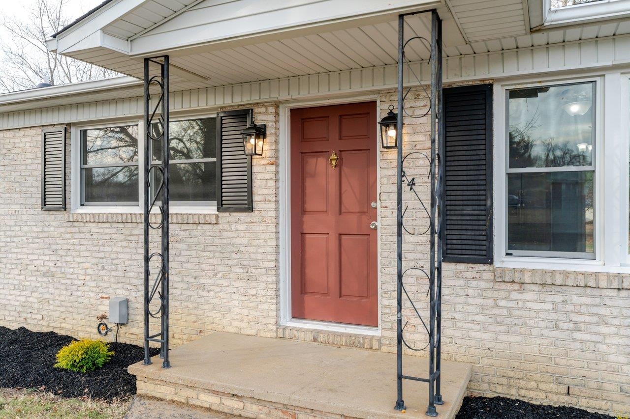 24 LA SALLE DR, GROTTOES, Virginia 24441, 3 Bedrooms Bedrooms, ,2 BathroomsBathrooms,Residential,24 LA SALLE DR,674065 MLS # 674065