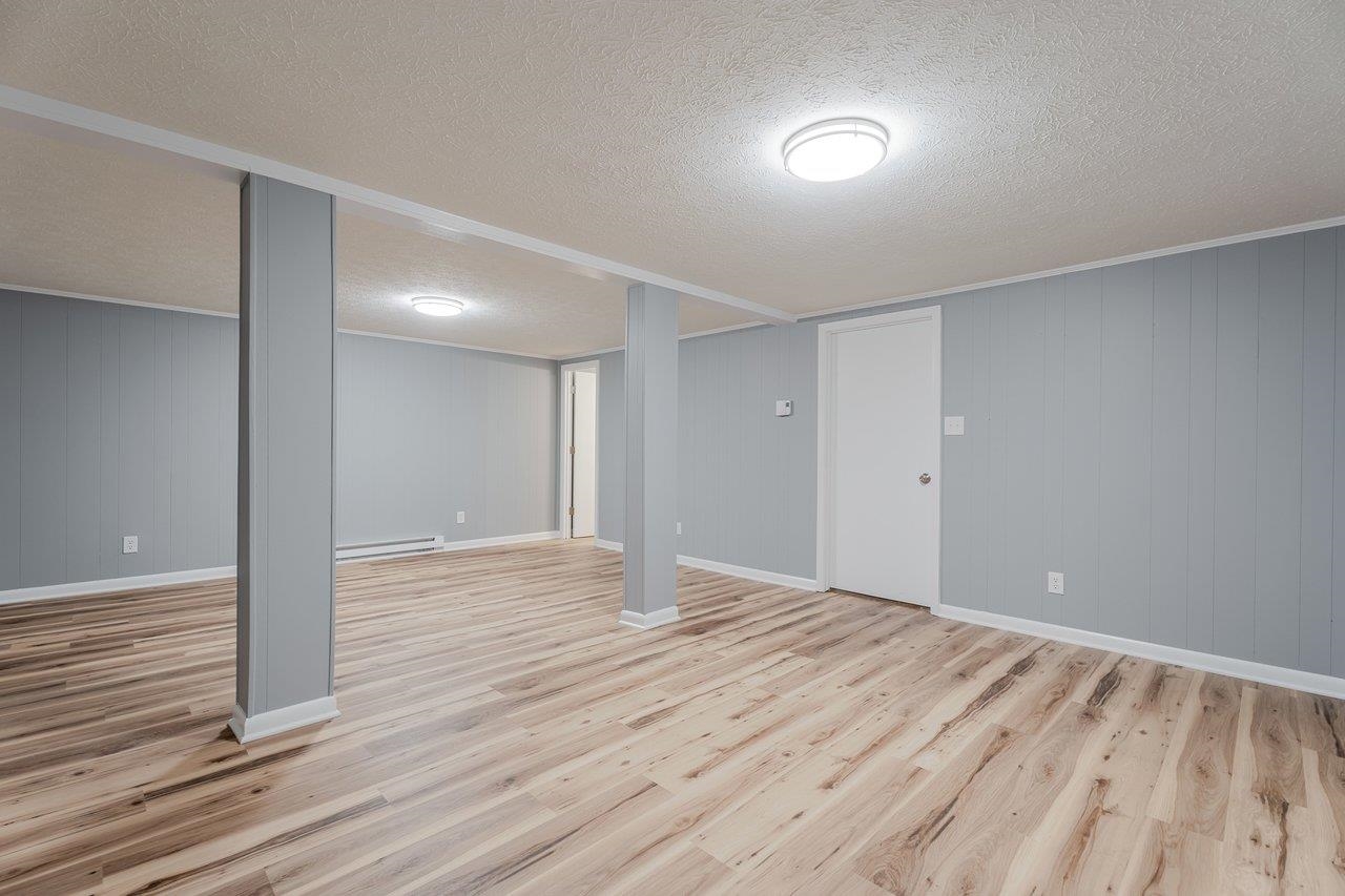 24 LA SALLE DR, GROTTOES, Virginia 24441, 3 Bedrooms Bedrooms, ,2 BathroomsBathrooms,Residential,24 LA SALLE DR,674065 MLS # 674065