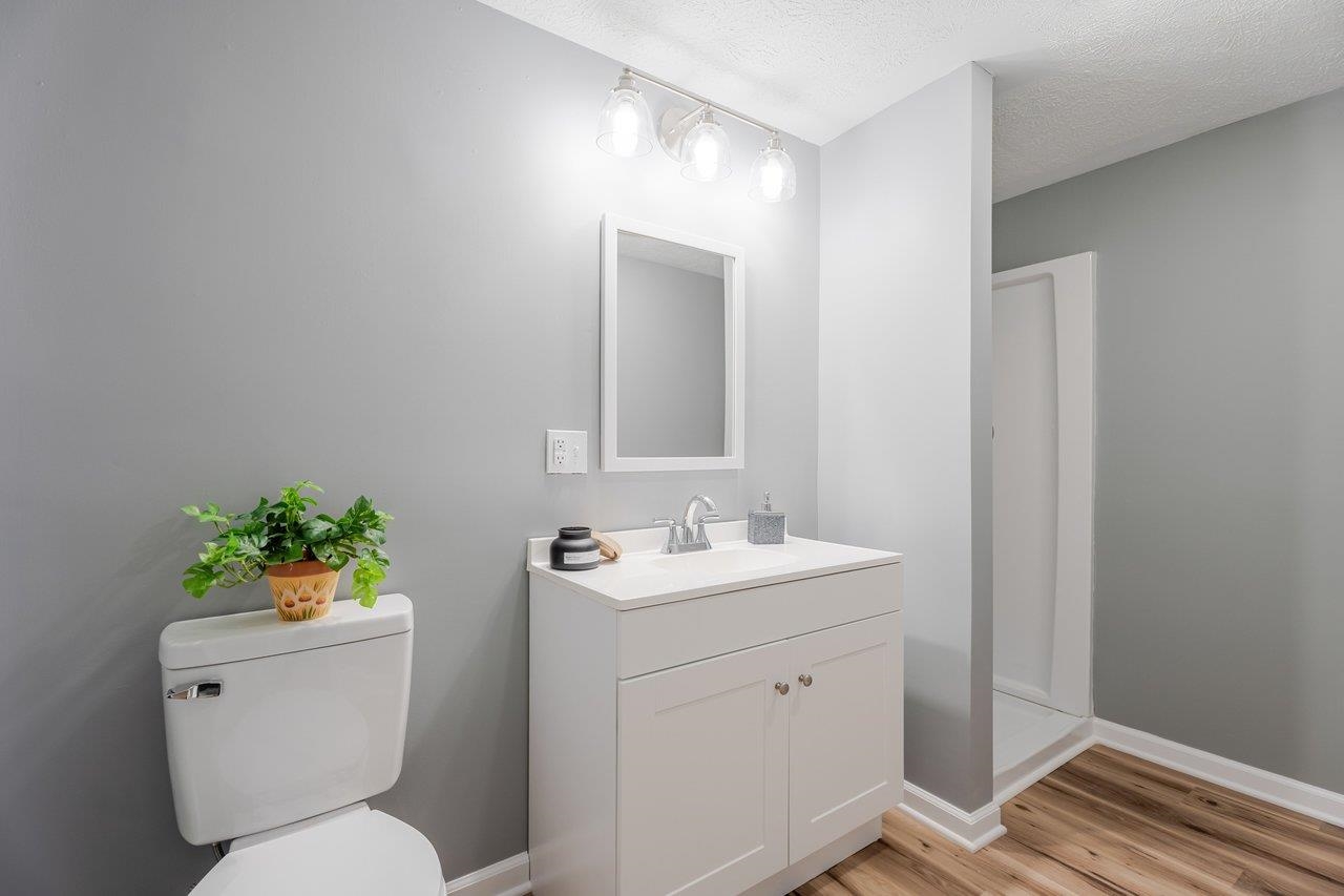 24 LA SALLE DR, GROTTOES, Virginia 24441, 3 Bedrooms Bedrooms, ,2 BathroomsBathrooms,Residential,24 LA SALLE DR,674065 MLS # 674065