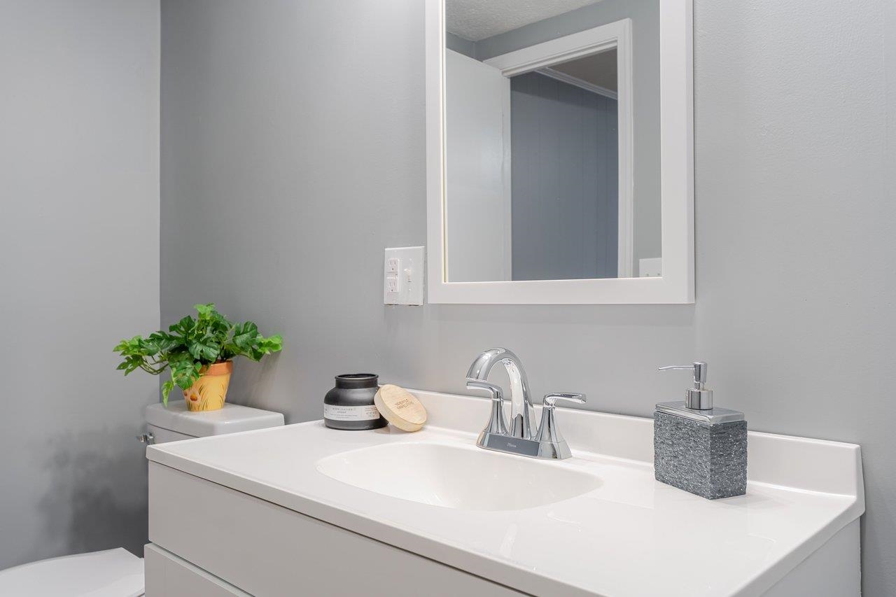 24 LA SALLE DR, GROTTOES, Virginia 24441, 3 Bedrooms Bedrooms, ,2 BathroomsBathrooms,Residential,24 LA SALLE DR,674065 MLS # 674065