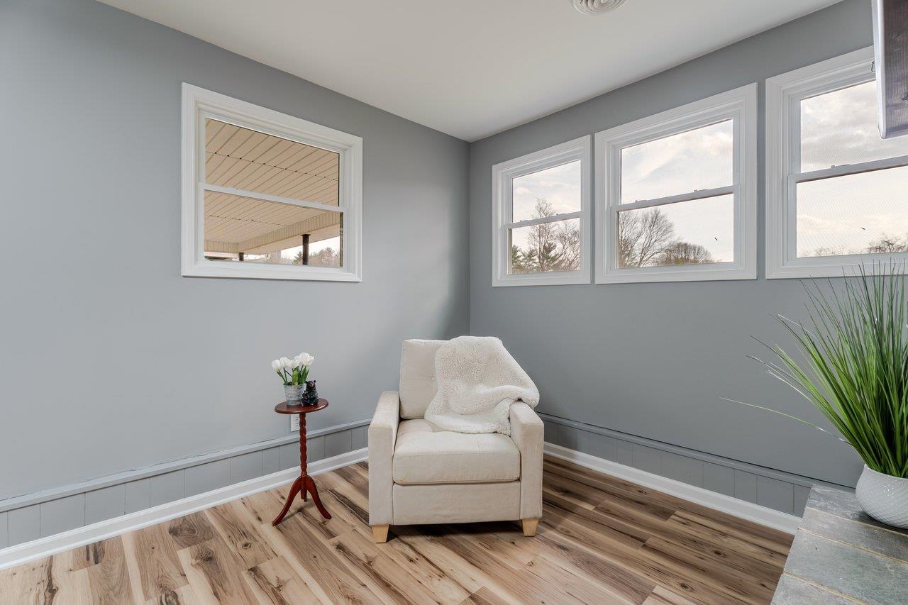 24 LA SALLE DR, GROTTOES, Virginia 24441, 3 Bedrooms Bedrooms, ,2 BathroomsBathrooms,Residential,24 LA SALLE DR,674065 MLS # 674065