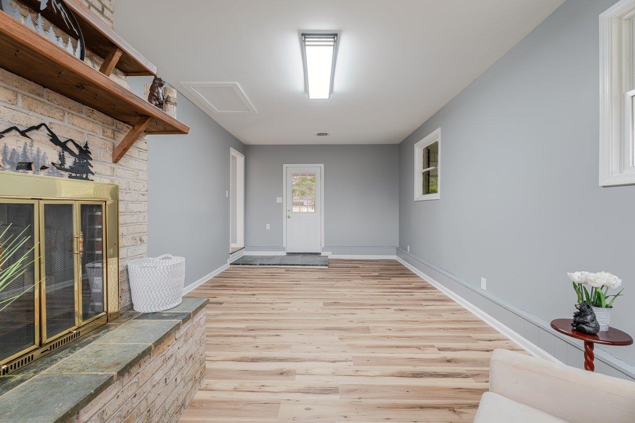 24 LA SALLE DR, GROTTOES, Virginia 24441, 3 Bedrooms Bedrooms, ,2 BathroomsBathrooms,Residential,24 LA SALLE DR,674065 MLS # 674065