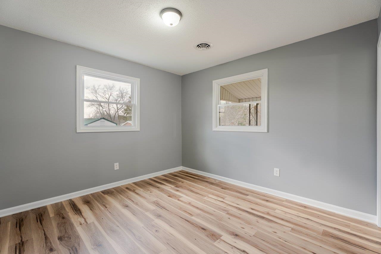 24 LA SALLE DR, GROTTOES, Virginia 24441, 3 Bedrooms Bedrooms, ,2 BathroomsBathrooms,Residential,24 LA SALLE DR,674065 MLS # 674065