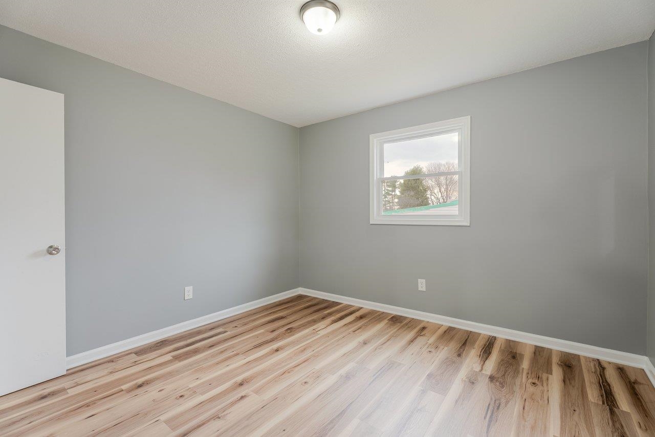 24 LA SALLE DR, GROTTOES, Virginia 24441, 3 Bedrooms Bedrooms, ,2 BathroomsBathrooms,Residential,24 LA SALLE DR,674065 MLS # 674065