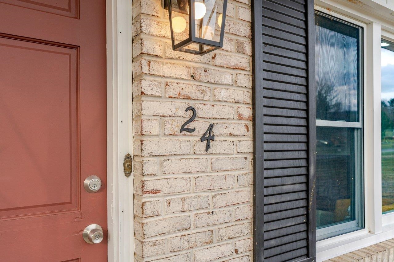 24 LA SALLE DR, GROTTOES, Virginia 24441, 3 Bedrooms Bedrooms, ,2 BathroomsBathrooms,Residential,24 LA SALLE DR,674065 MLS # 674065