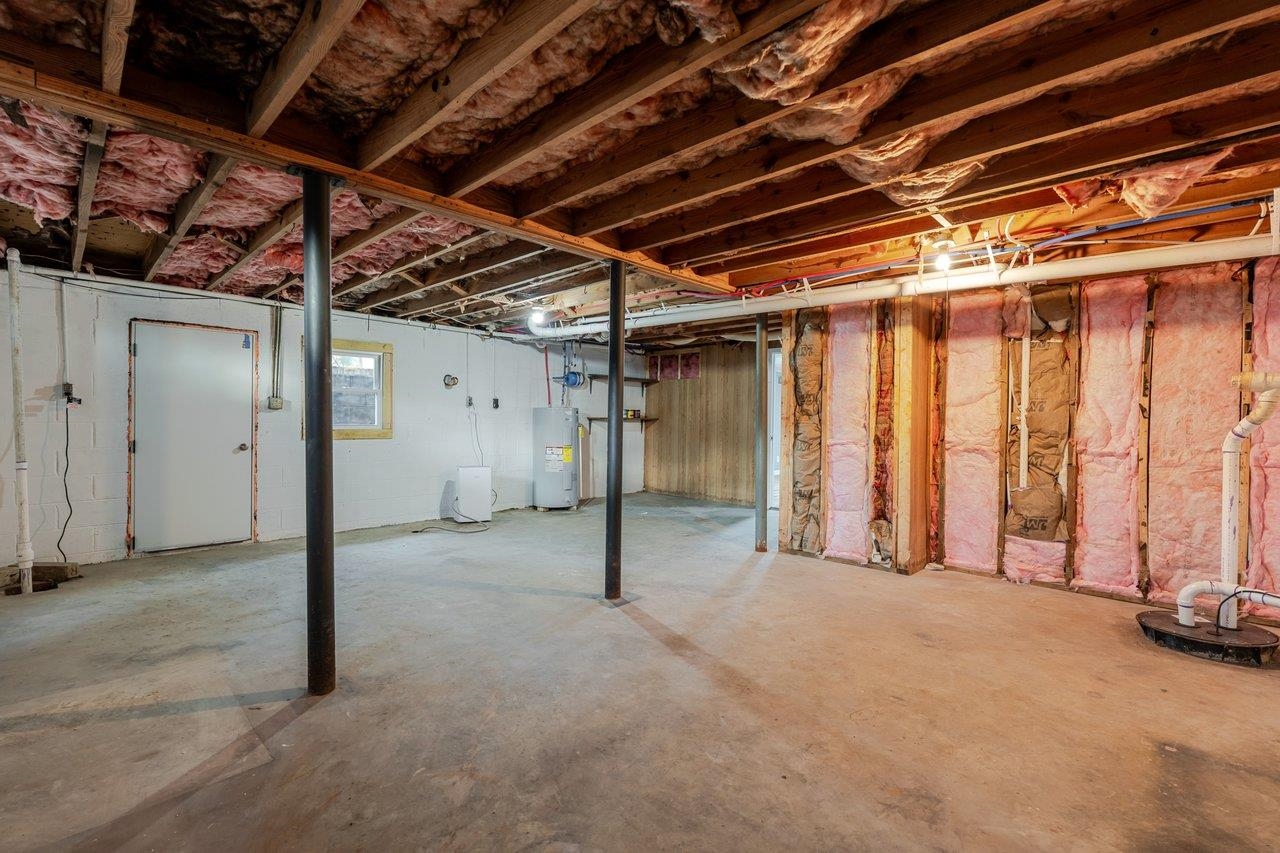 24 LA SALLE DR, GROTTOES, Virginia 24441, 3 Bedrooms Bedrooms, ,2 BathroomsBathrooms,Residential,24 LA SALLE DR,674065 MLS # 674065