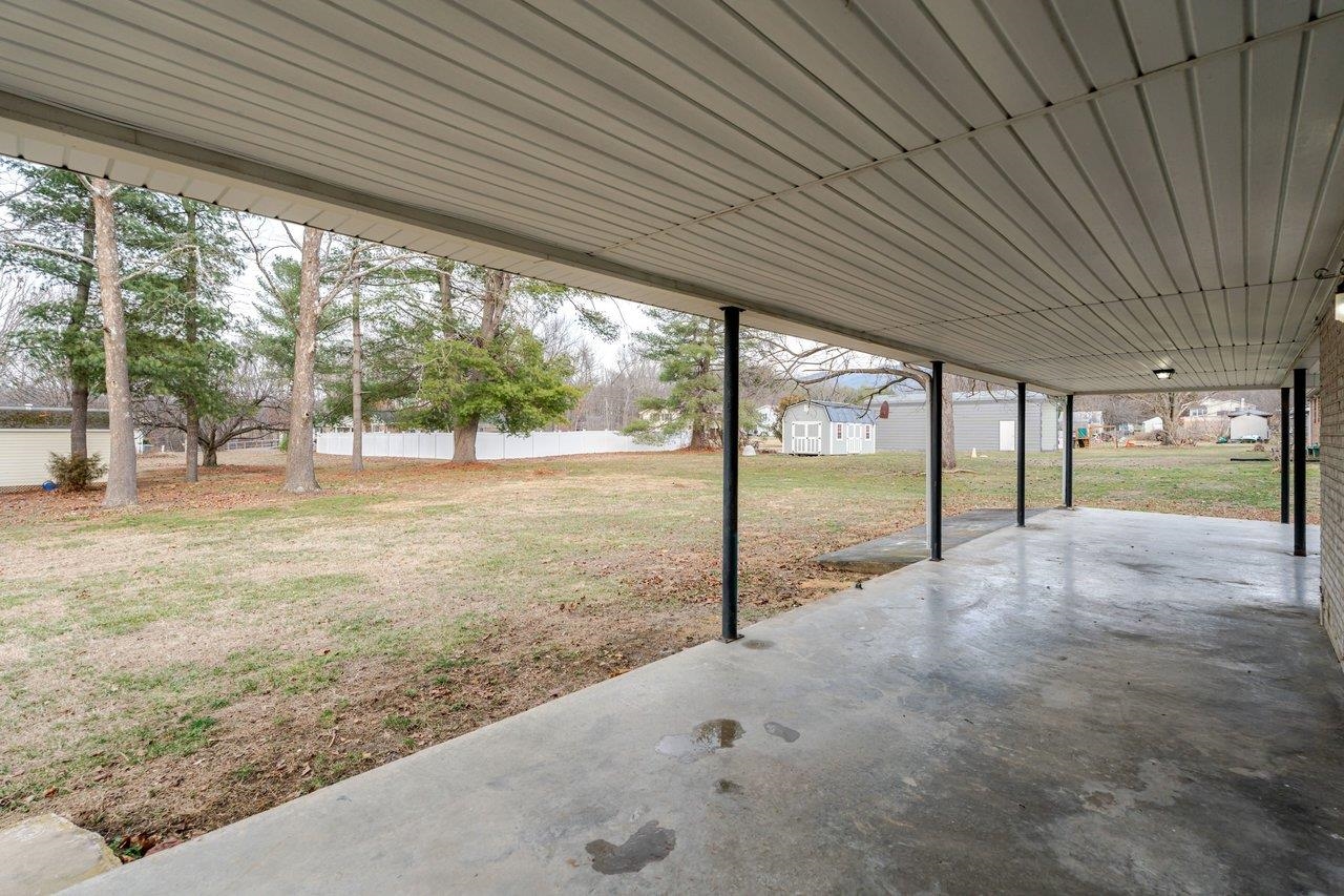 24 LA SALLE DR, GROTTOES, Virginia 24441, 3 Bedrooms Bedrooms, ,2 BathroomsBathrooms,Residential,24 LA SALLE DR,674065 MLS # 674065