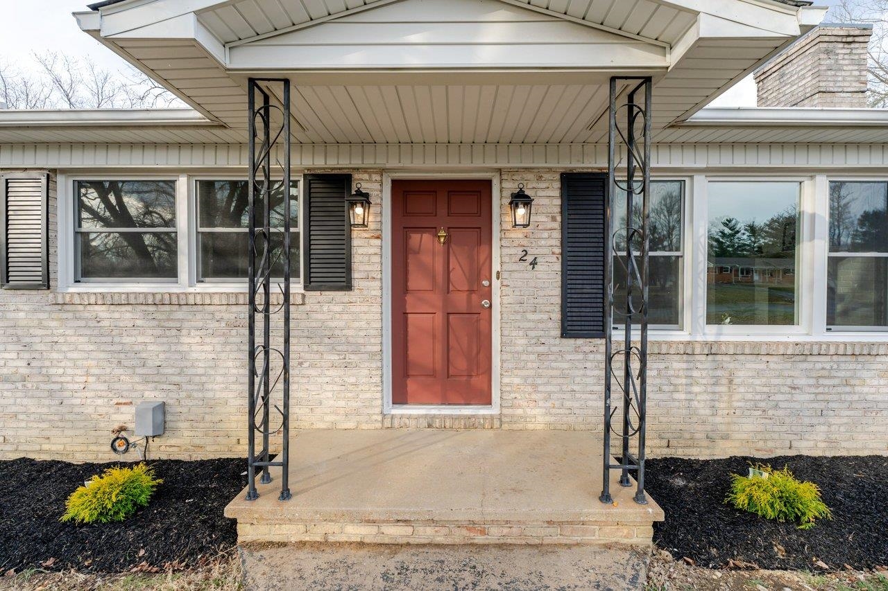 24 LA SALLE DR, GROTTOES, Virginia 24441, 3 Bedrooms Bedrooms, ,2 BathroomsBathrooms,Residential,24 LA SALLE DR,674065 MLS # 674065