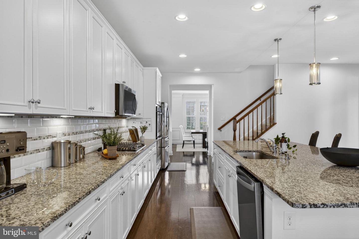 24408 ROCK POND CT, ALDIE, Virginia 20105, 6 Bedrooms Bedrooms, ,5 BathroomsBathrooms,Residential,For sale,24408 ROCK POND CT,VALO2116276 MLS # VALO2116276