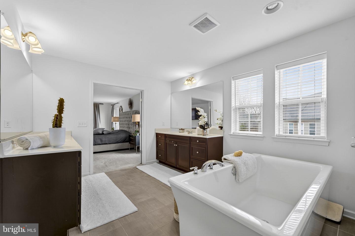 24408 ROCK POND CT, ALDIE, Virginia 20105, 6 Bedrooms Bedrooms, ,5 BathroomsBathrooms,Residential,For sale,24408 ROCK POND CT,VALO2116276 MLS # VALO2116276