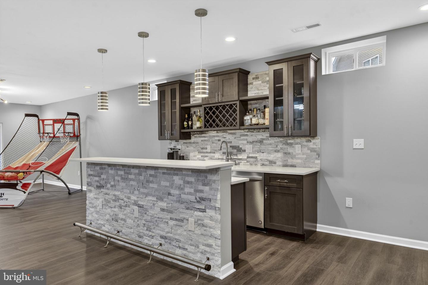 24408 ROCK POND CT, ALDIE, Virginia 20105, 6 Bedrooms Bedrooms, ,5 BathroomsBathrooms,Residential,For sale,24408 ROCK POND CT,VALO2116276 MLS # VALO2116276