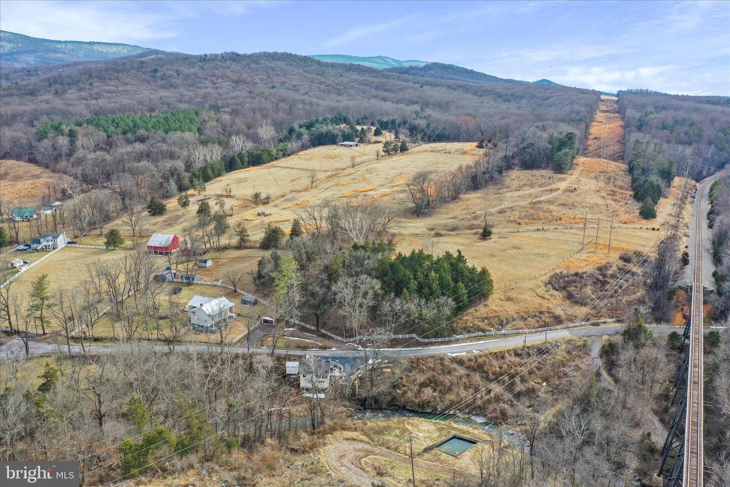 126 OVERALL RD, BENTONVILLE, Virginia 22610, 3 Bedrooms Bedrooms, 12 Rooms Rooms,2 BathroomsBathrooms,Residential,For sale,126 OVERALL RD,VAPA2006082 MLS # VAPA2006082