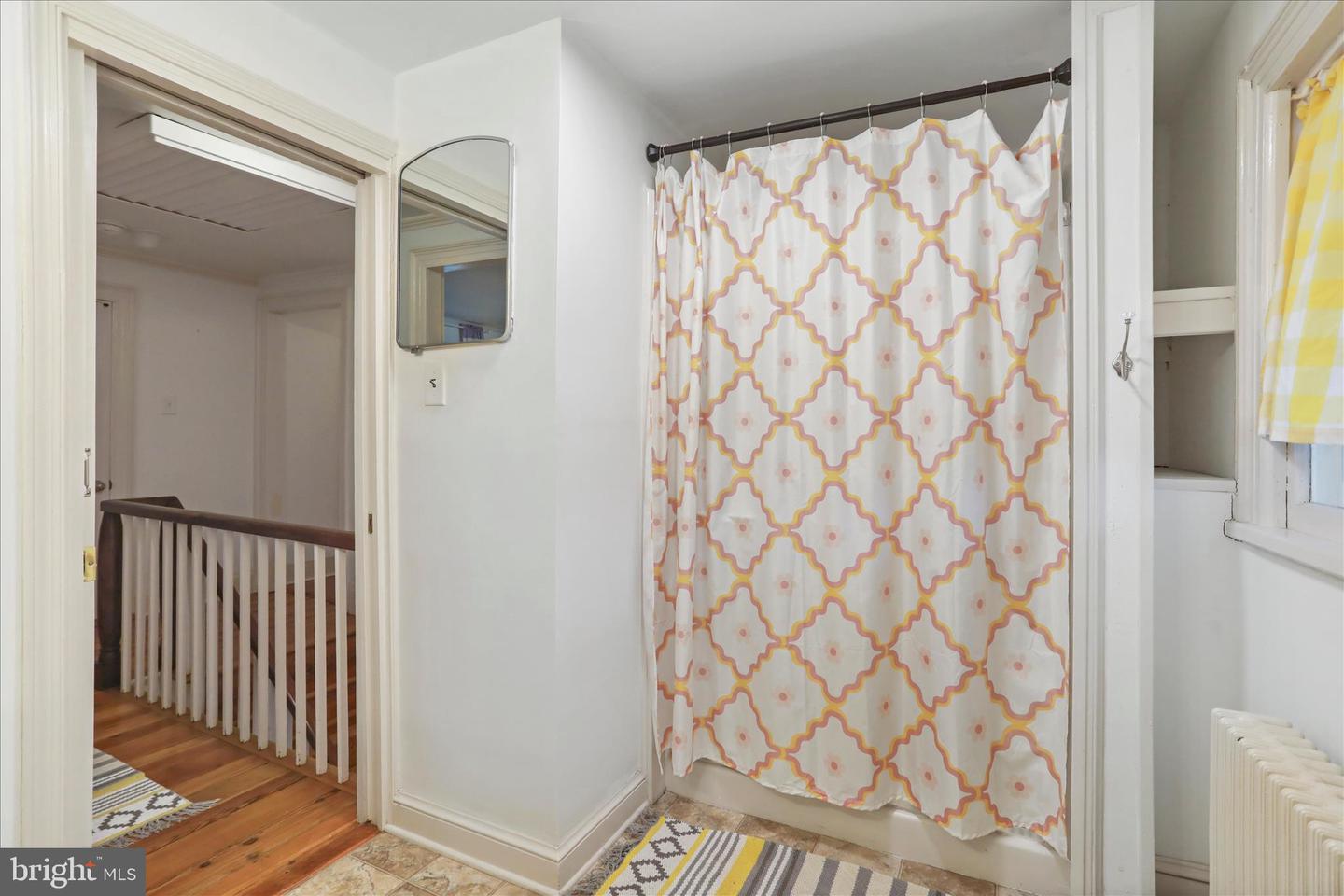 126 OVERALL RD, BENTONVILLE, Virginia 22610, 3 Bedrooms Bedrooms, 12 Rooms Rooms,2 BathroomsBathrooms,Residential,For sale,126 OVERALL RD,VAPA2006082 MLS # VAPA2006082