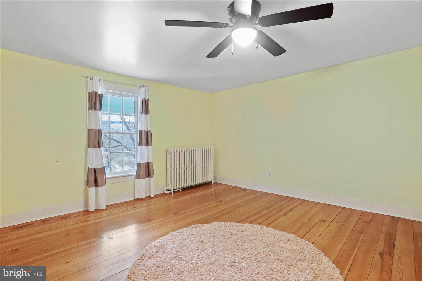 126 OVERALL RD, BENTONVILLE, Virginia 22610, 3 Bedrooms Bedrooms, 12 Rooms Rooms,2 BathroomsBathrooms,Residential,For sale,126 OVERALL RD,VAPA2006082 MLS # VAPA2006082