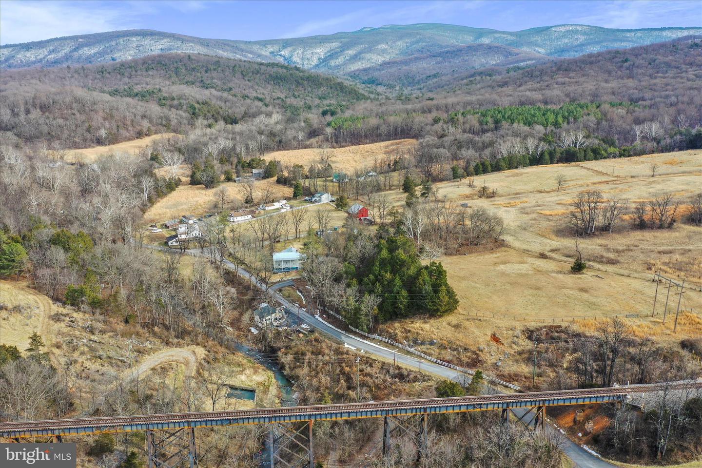 126 OVERALL RD, BENTONVILLE, Virginia 22610, 3 Bedrooms Bedrooms, 12 Rooms Rooms,2 BathroomsBathrooms,Residential,For sale,126 OVERALL RD,VAPA2006082 MLS # VAPA2006082