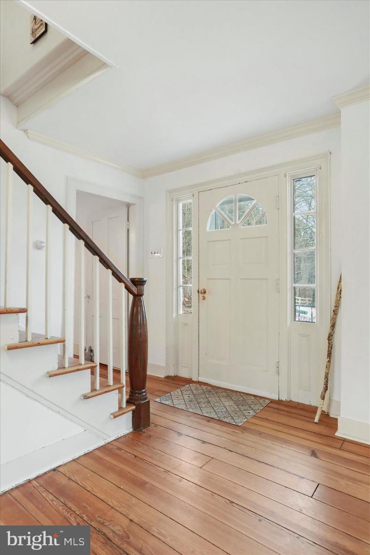 126 OVERALL RD, BENTONVILLE, Virginia 22610, 3 Bedrooms Bedrooms, 12 Rooms Rooms,2 BathroomsBathrooms,Residential,For sale,126 OVERALL RD,VAPA2006082 MLS # VAPA2006082