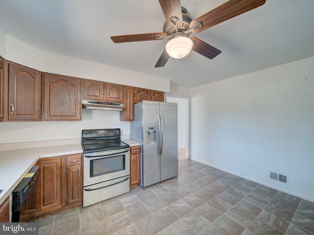 7218 AIRLIE RD, WARRENTON, Virginia 20187, 3 Bedrooms Bedrooms, ,2 BathroomsBathrooms,Residential,For sale,7218 AIRLIE RD,VAFQ2020698 MLS # VAFQ2020698