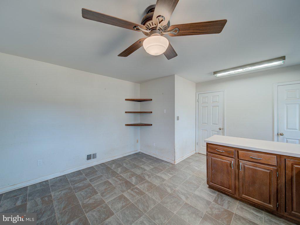 7218 AIRLIE RD, WARRENTON, Virginia 20187, 3 Bedrooms Bedrooms, ,2 BathroomsBathrooms,Residential,For sale,7218 AIRLIE RD,VAFQ2020698 MLS # VAFQ2020698