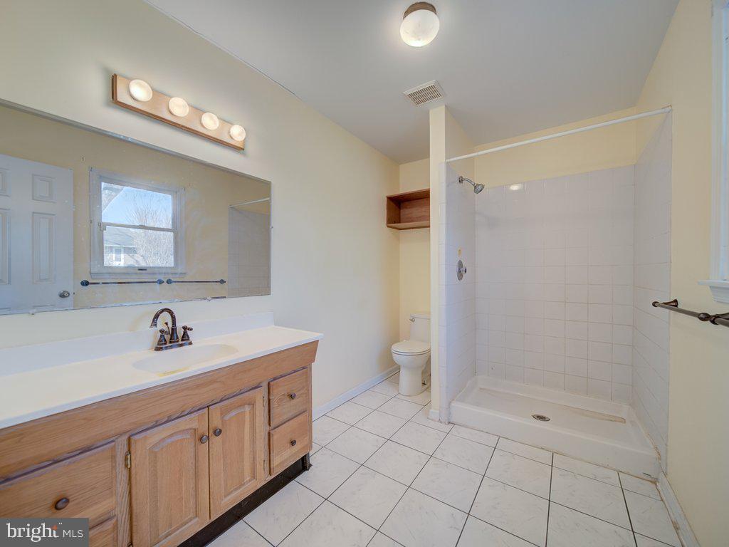 7218 AIRLIE RD, WARRENTON, Virginia 20187, 3 Bedrooms Bedrooms, ,2 BathroomsBathrooms,Residential,For sale,7218 AIRLIE RD,VAFQ2020698 MLS # VAFQ2020698