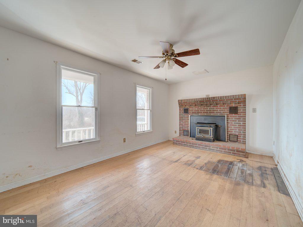 7218 AIRLIE RD, WARRENTON, Virginia 20187, 3 Bedrooms Bedrooms, ,2 BathroomsBathrooms,Residential,For sale,7218 AIRLIE RD,VAFQ2020698 MLS # VAFQ2020698