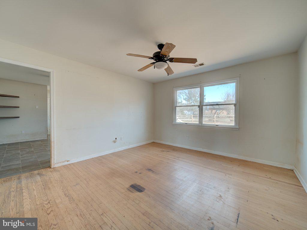 7218 AIRLIE RD, WARRENTON, Virginia 20187, 3 Bedrooms Bedrooms, ,2 BathroomsBathrooms,Residential,For sale,7218 AIRLIE RD,VAFQ2020698 MLS # VAFQ2020698