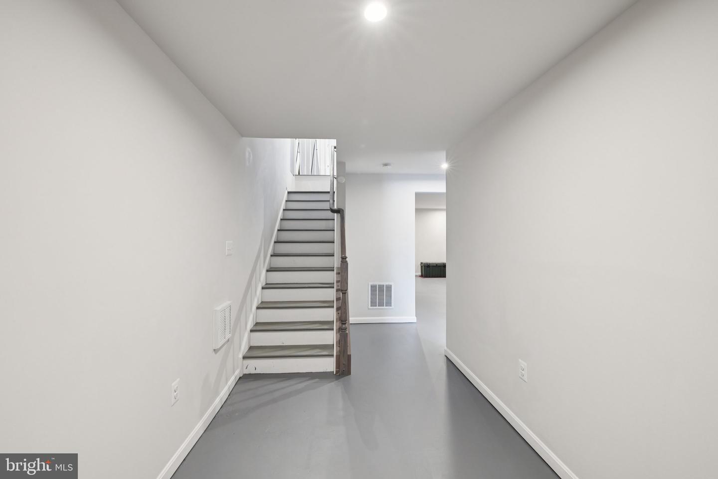 18255 SUMMIT POINTE DR, TRIANGLE, Virginia 22172, 3 Bedrooms Bedrooms, ,3 BathroomsBathrooms,Residential,For sale,18255 SUMMIT POINTE DR,VAPW2113534 MLS # VAPW2113534