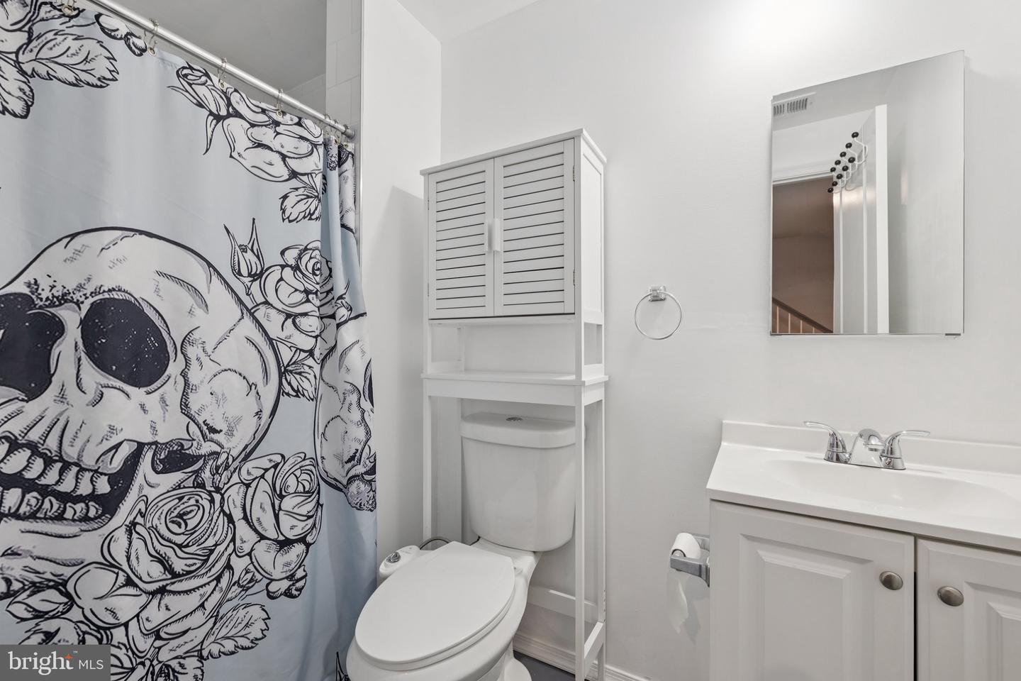 18255 SUMMIT POINTE DR, TRIANGLE, Virginia 22172, 3 Bedrooms Bedrooms, ,3 BathroomsBathrooms,Residential,For sale,18255 SUMMIT POINTE DR,VAPW2113534 MLS # VAPW2113534