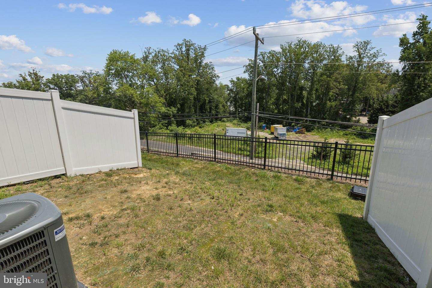 18255 SUMMIT POINTE DR, TRIANGLE, Virginia 22172, 3 Bedrooms Bedrooms, ,3 BathroomsBathrooms,Residential,For sale,18255 SUMMIT POINTE DR,VAPW2113534 MLS # VAPW2113534