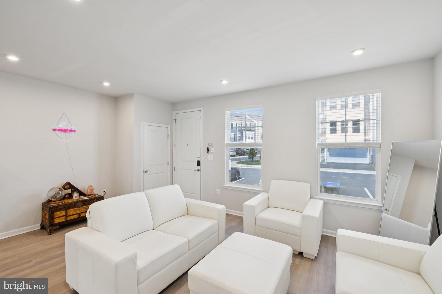 18255 SUMMIT POINTE DR, TRIANGLE, Virginia 22172, 3 Bedrooms Bedrooms, ,3 BathroomsBathrooms,Residential,For sale,18255 SUMMIT POINTE DR,VAPW2113534 MLS # VAPW2113534