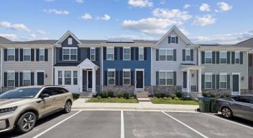 18255 SUMMIT POINTE DR, TRIANGLE, Virginia 22172, 3 Bedrooms Bedrooms, ,3 BathroomsBathrooms,Residential,For sale,18255 SUMMIT POINTE DR,VAPW2113534 MLS # VAPW2113534