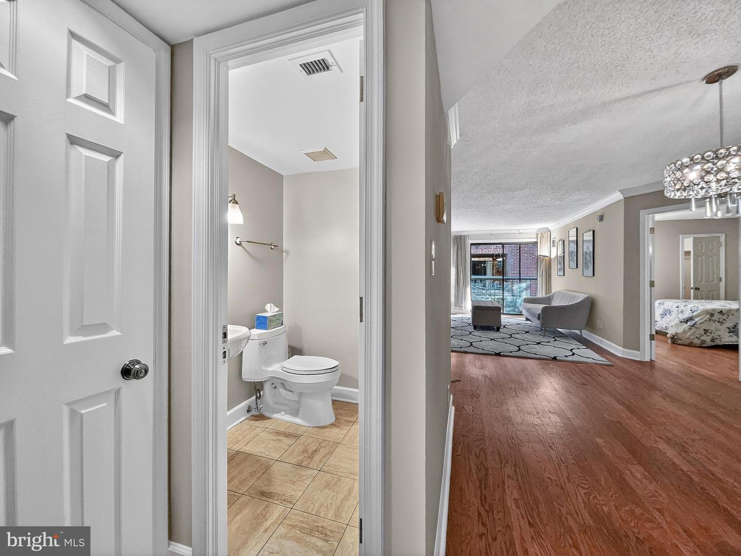 1080 WISCONSIN AVE NW #2020, WASHINGTON, District Of Columbia 20007, 1 Bedroom Bedrooms, ,1 BathroomBathrooms,Residential,For sale,1080 WISCONSIN AVE NW #2020,DCDC2248372 MLS # DCDC2248372
