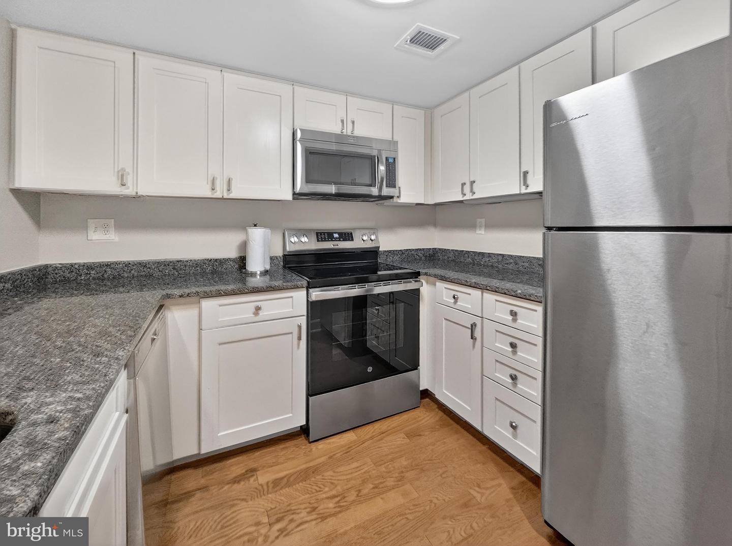 1080 WISCONSIN AVE NW #2020, WASHINGTON, District Of Columbia 20007, 1 Bedroom Bedrooms, ,1 BathroomBathrooms,Residential,For sale,1080 WISCONSIN AVE NW #2020,DCDC2248372 MLS # DCDC2248372