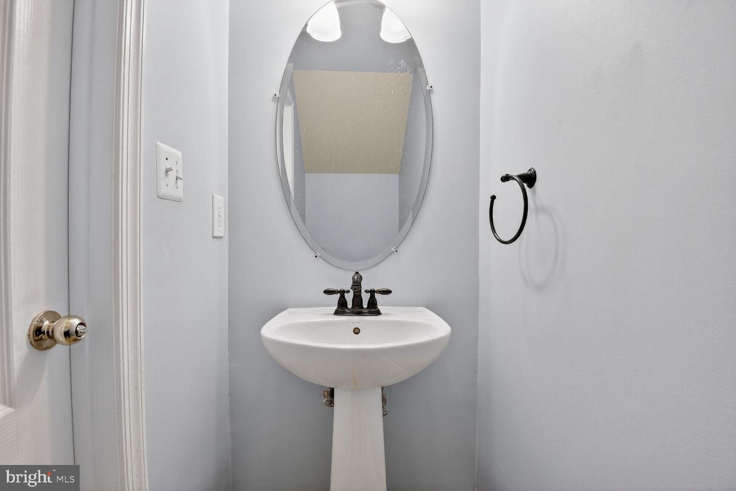 16942 CHESLEY PL, WOODBRIDGE, Virginia 22191, 4 Bedrooms Bedrooms, ,3 BathroomsBathrooms,Residential,For sale,16942 CHESLEY PL,VAPW2113442 MLS # VAPW2113442