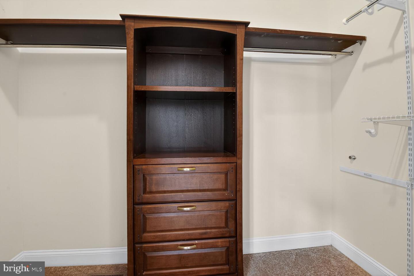 16942 CHESLEY PL, WOODBRIDGE, Virginia 22191, 4 Bedrooms Bedrooms, ,3 BathroomsBathrooms,Residential,For sale,16942 CHESLEY PL,VAPW2113442 MLS # VAPW2113442