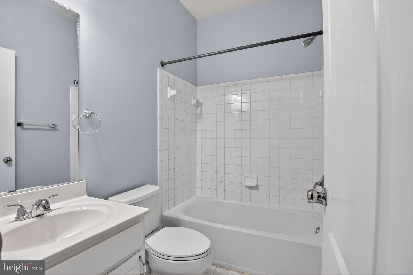 16942 CHESLEY PL, WOODBRIDGE, Virginia 22191, 4 Bedrooms Bedrooms, ,3 BathroomsBathrooms,Residential,For sale,16942 CHESLEY PL,VAPW2113442 MLS # VAPW2113442