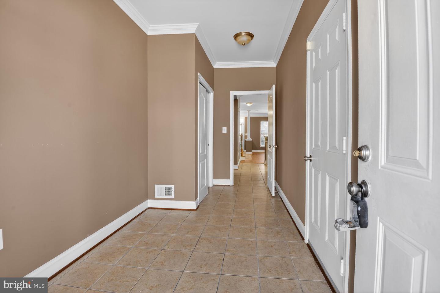 16942 CHESLEY PL, WOODBRIDGE, Virginia 22191, 4 Bedrooms Bedrooms, ,3 BathroomsBathrooms,Residential,For sale,16942 CHESLEY PL,VAPW2113442 MLS # VAPW2113442