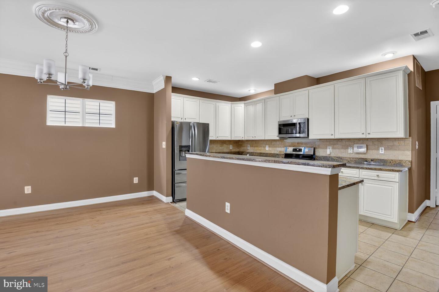 16942 CHESLEY PL, WOODBRIDGE, Virginia 22191, 4 Bedrooms Bedrooms, ,3 BathroomsBathrooms,Residential,For sale,16942 CHESLEY PL,VAPW2113442 MLS # VAPW2113442