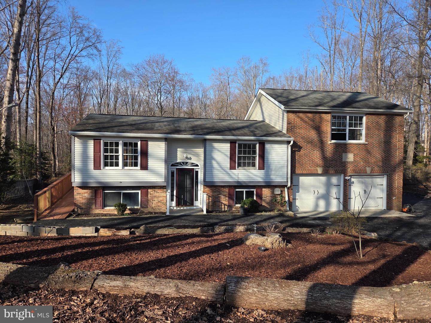 8004 GRACIE DR, MANASSAS, Virginia 20112, 3 Bedrooms Bedrooms, ,2 BathroomsBathrooms,Residential,For sale,8004 GRACIE DR,VAPW2113826 MLS # VAPW2113826