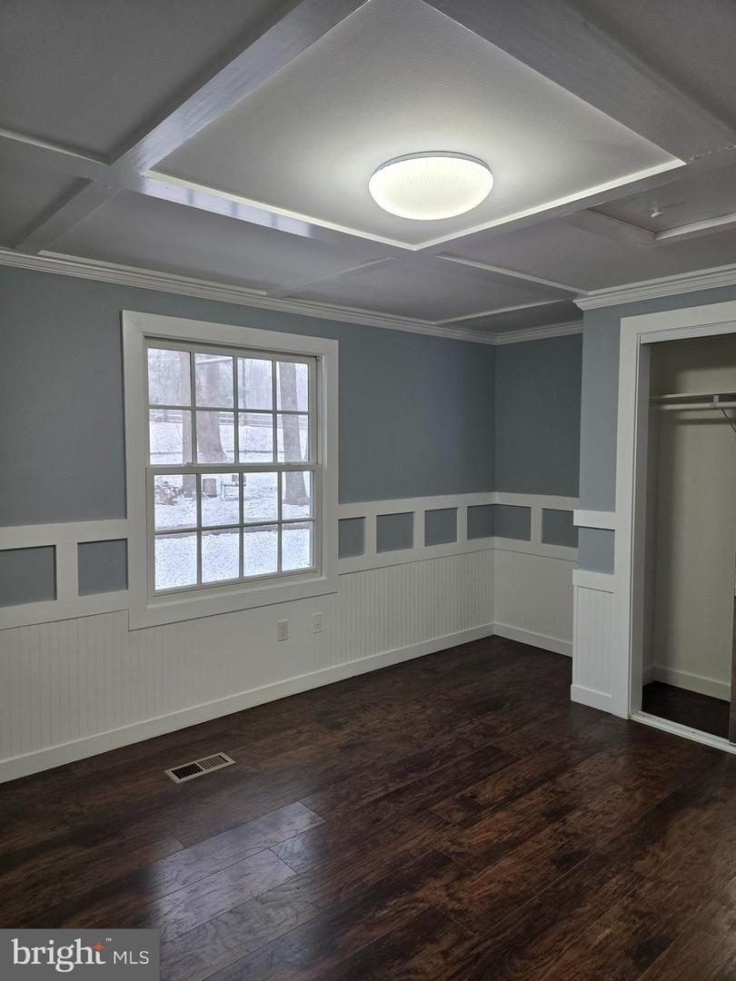 8004 GRACIE DR, MANASSAS, Virginia 20112, 3 Bedrooms Bedrooms, ,2 BathroomsBathrooms,Residential,For sale,8004 GRACIE DR,VAPW2113826 MLS # VAPW2113826