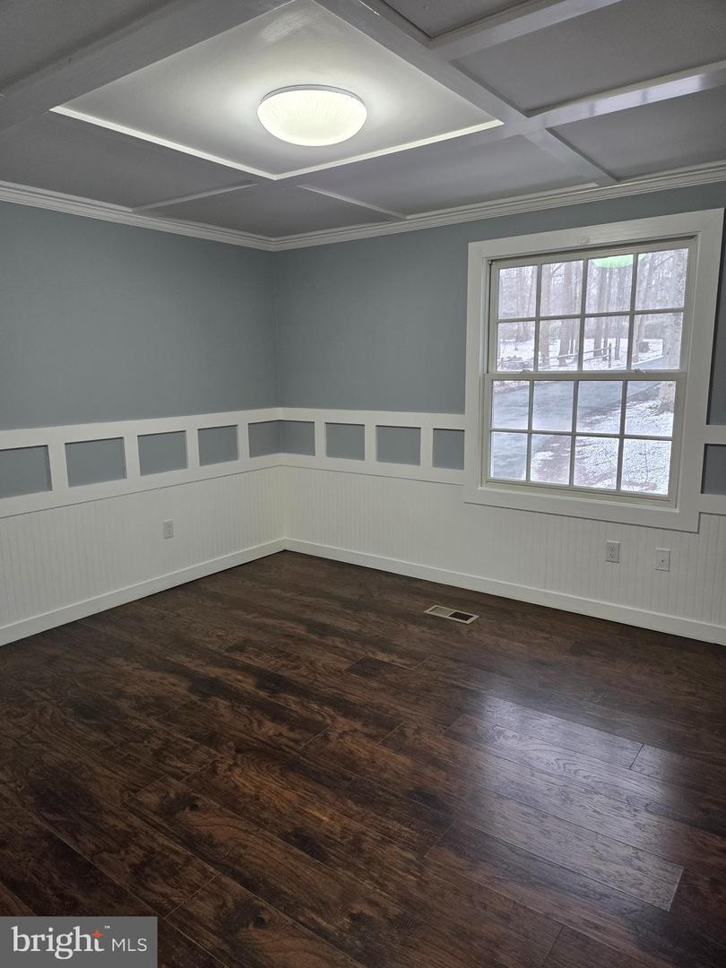 8004 GRACIE DR, MANASSAS, Virginia 20112, 3 Bedrooms Bedrooms, ,2 BathroomsBathrooms,Residential,For sale,8004 GRACIE DR,VAPW2113826 MLS # VAPW2113826